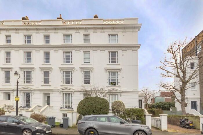 1 Bedroom Flat To Rent In Grafton Square, London, SW4