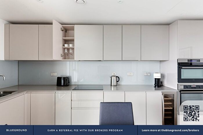 1 Bedroom Flat To Rent In Vauxhall, London, SW8