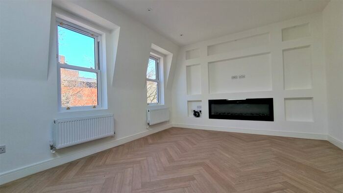 1 Bedroom Flat To Rent In Streatham High Road, London, SW16