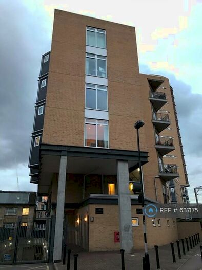 1 Bedroom Flat To Rent In Vanguard House, London, E8