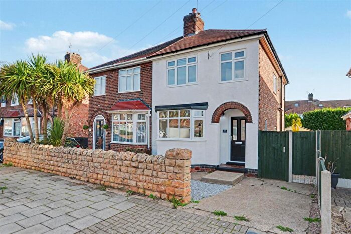 3 Bedroom Semi Detached House For Sale In Beech Avenue, Beeston Rylands, Nottingham, NG9