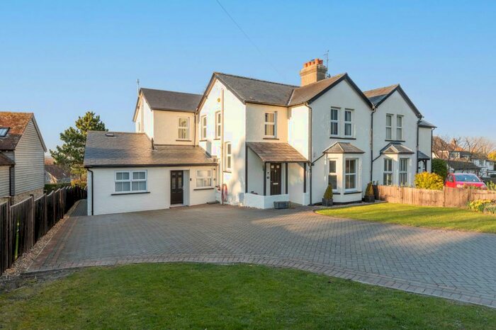 4 Bedroom Semi-Detached House For Sale In Newnham Way, Ashwell, SG7