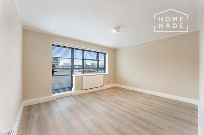 3 Bedroom Flat To Rent In Union Street, London, SE1