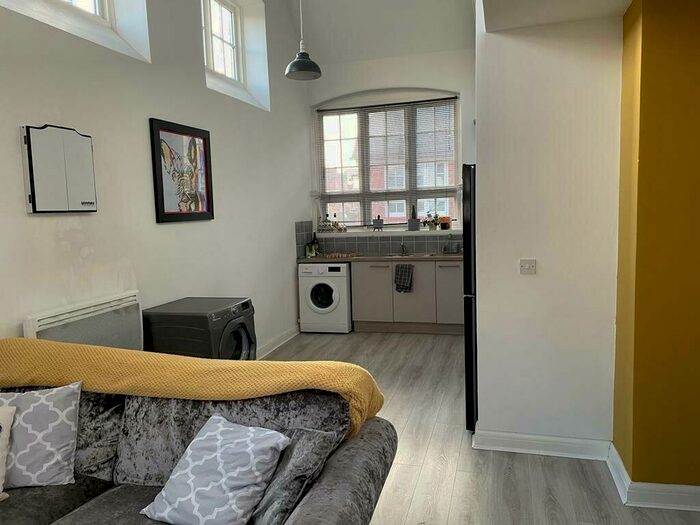 2 Bedroom Apartment To Rent In Heritage Court, Shirebrook, NG20
