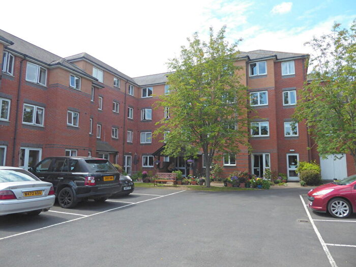 2 Bedroom Retirement Property For Sale In Spencer Court, Banbury, OX16