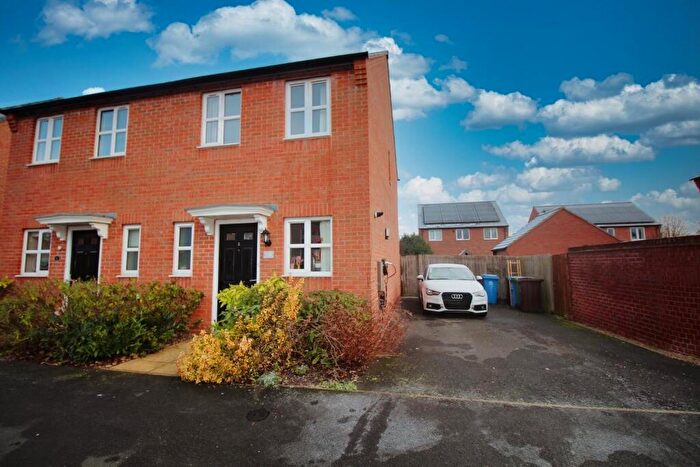 2 Bedroom Semi-Detached House For Sale In Hewett Street, Warsop Vale, NG20