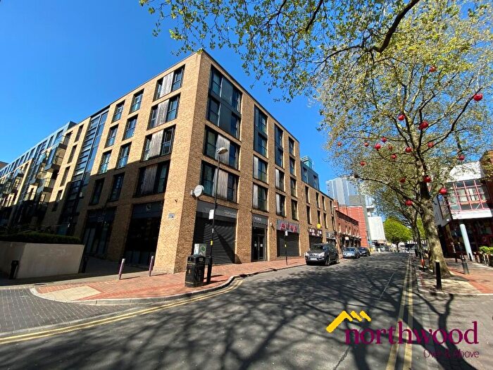 2 Bedroom Flat To Rent In Southside Development, City Centre, Birmingham, B5