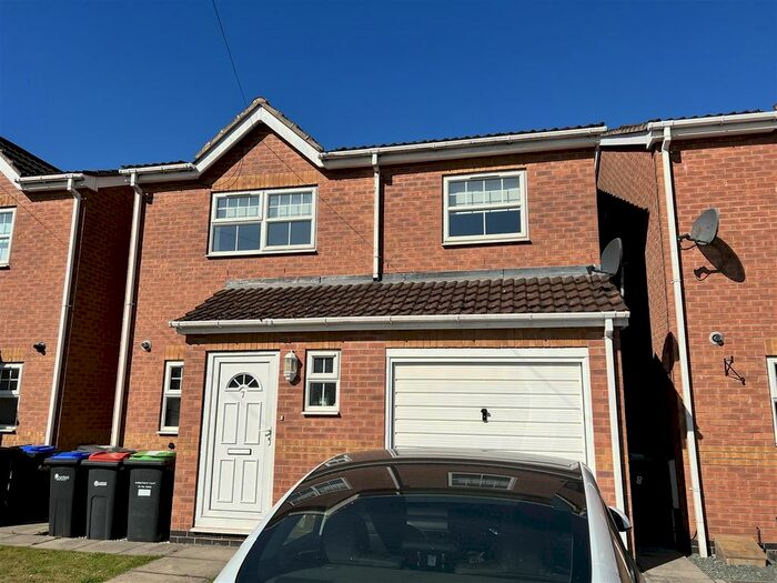 3 Bedroom Detached House To Rent In Violet Grove, Hucknall, Nottingham, NG15