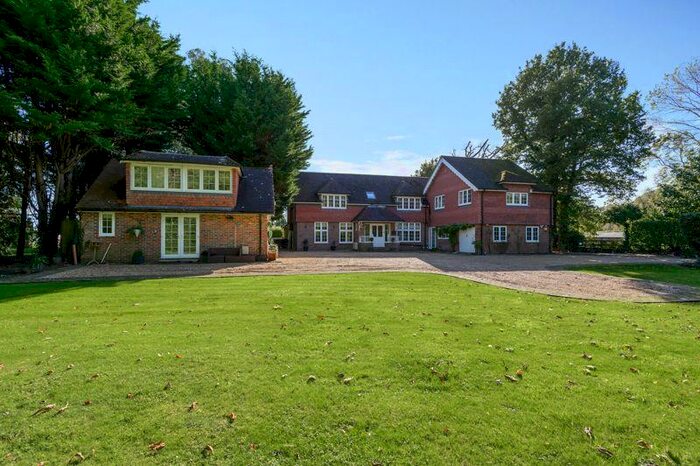 4 Bedroom Detached House For Sale In Curdridge Lane, Curdridge, SO32