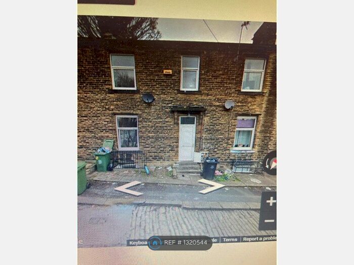3 Bedroom Terraced House To Rent In Stanley Street, Huddersfield, HD1