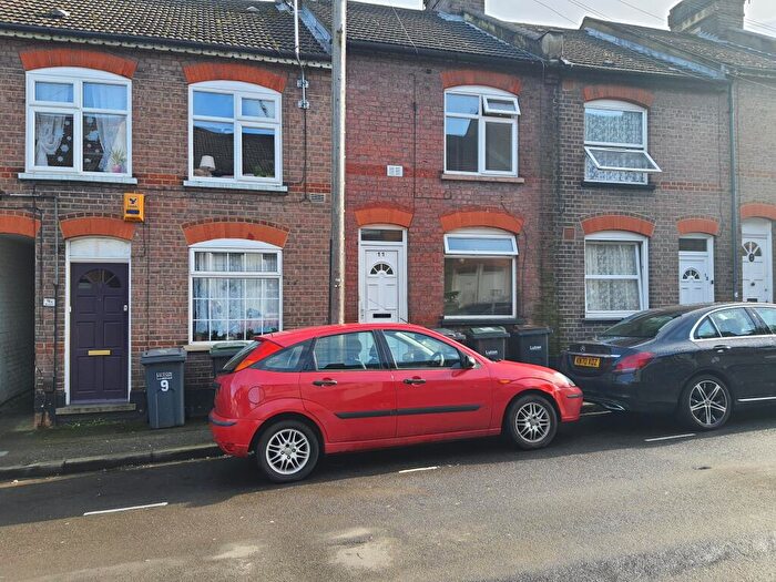 2 Bedroom Terraced House To Rent In Tavistock Street, LU1