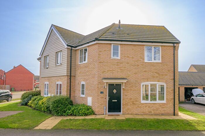 3 Bedroom Semi Detached House For Sale In Willow Gardens, Kirton, Boston, PE20