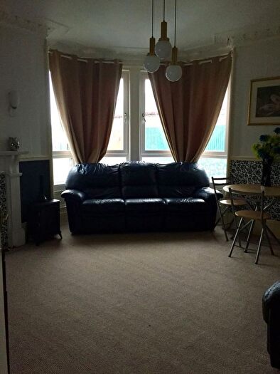 2 Bedroom Flat To Rent In Sandeman Street, Dundee, DD3