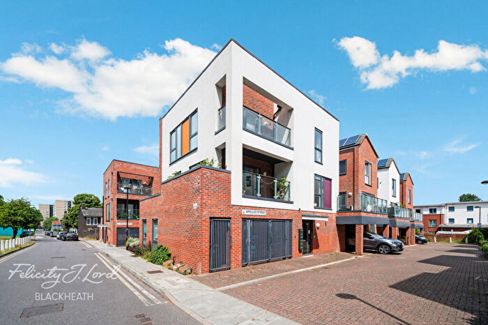 1 Bedroom Apartment For Sale In Apelles Street, London, SE18
