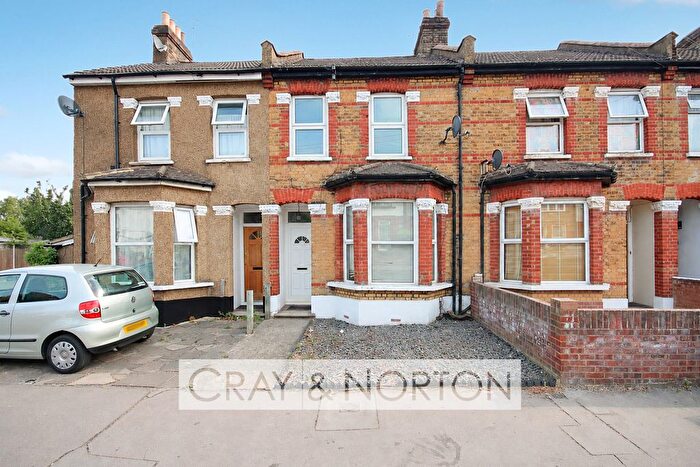 3 Bedroom Terraced House For Sale In Stretton Road, Addiscombe, CR0