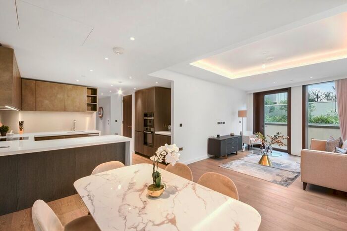 3 Bedroom Flat To Rent In Thames City, London, SW8