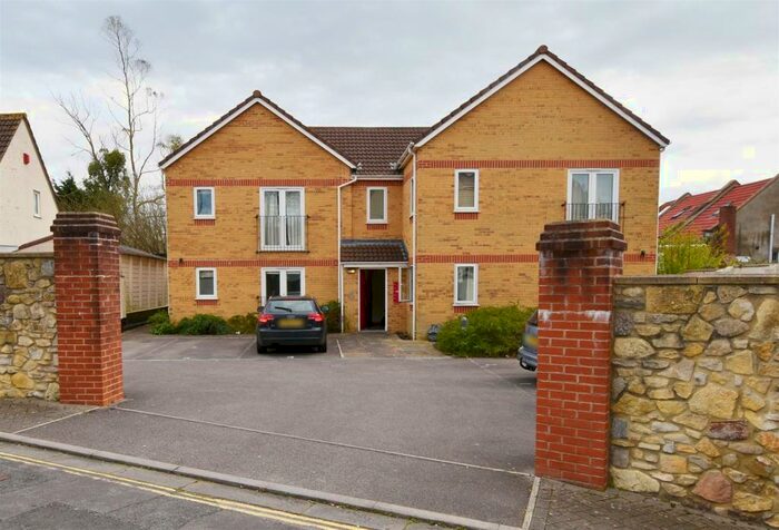 2 Bedroom Apartment To Rent In Talbot Road, BS4