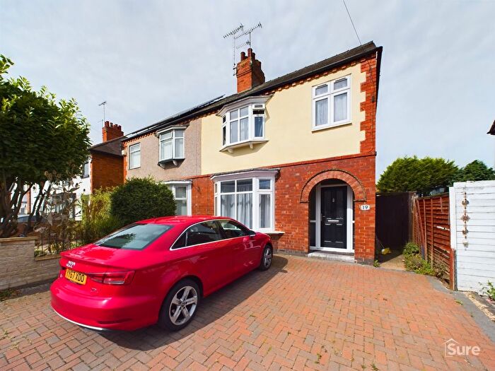 3 Bedroom Semi-Detached House To Rent In Swannington Street, Burton-On-Trent, DE13