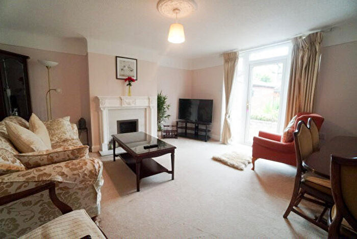 2 Bedroom Flat To Rent In Ormonde Road, Chester, Cheshire, CH2