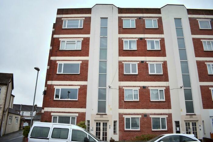 2 Bedroom Flat To Rent In London Road, Portsmouth, PO2
