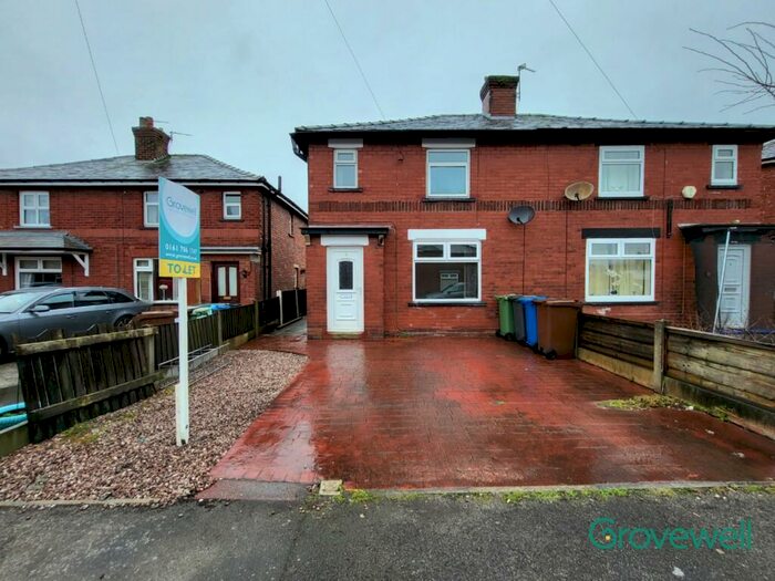 3 Bedroom Semi-Detached House To Rent In Ainsdale Avenue, Atherton, Manchester, M46