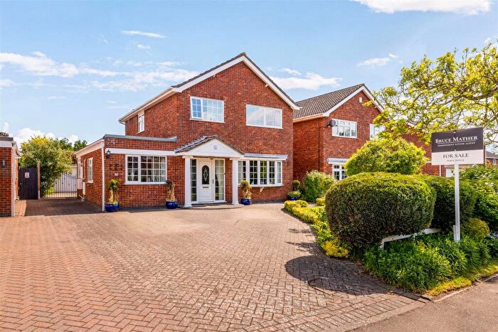 4 Bedroom Detached House For Sale In Grosvenor Road, Frampton, Boston, PE20