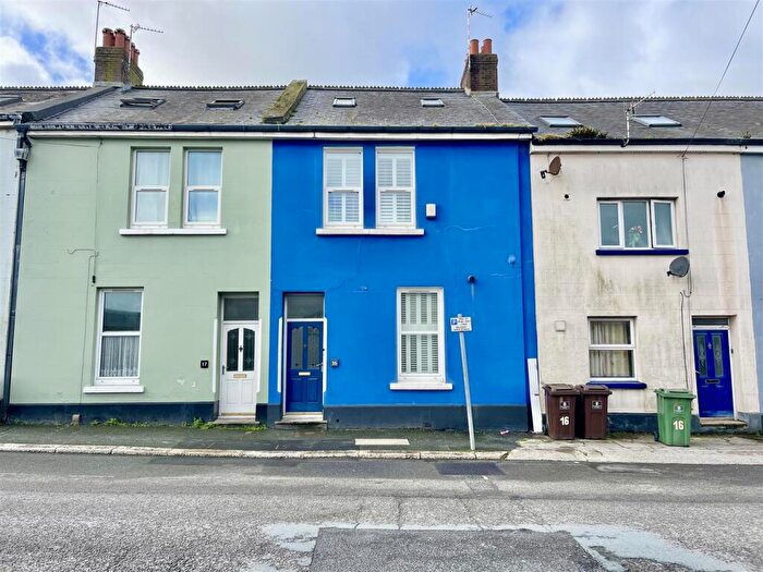 3 Bedroom Terraced House For Sale In Commercial Road, Plymouth, PL4