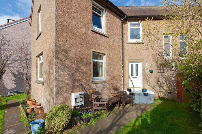 3 Bedroom Semi Detached House For Sale In Parkgrove Street, Edinburgh, EH4
