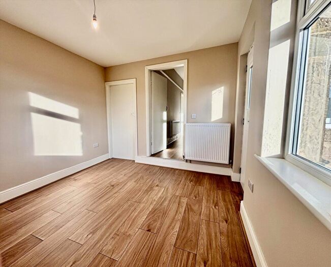 4 Bedroom House To Rent In Springfield Terrace, Bentham, Lancaster, LA2