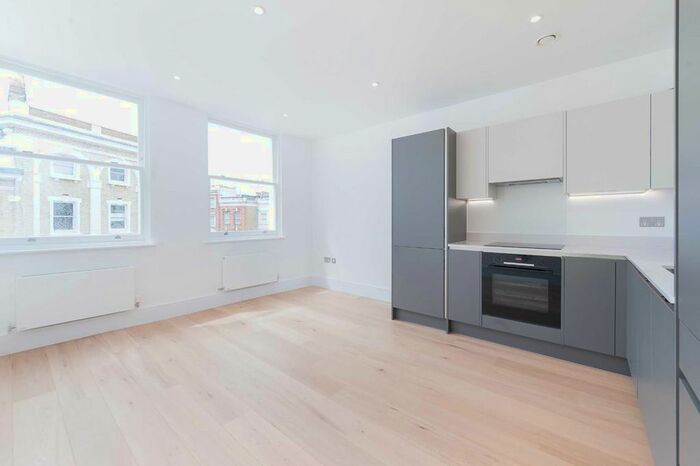 1 Bedroom Flat To Rent In Beaumont Crescent, London, W14