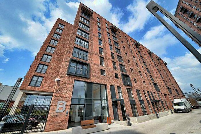 1 Bedroom Apartment To Rent In Wilburn Basin, Ordsall Lane, Manchester, Greater Manchester, M5