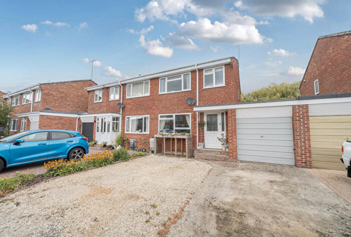 3 Bedroom Semi-Detached House For Sale In Tirlebank Way, Tewkesbury, Gloucestershire, GL20