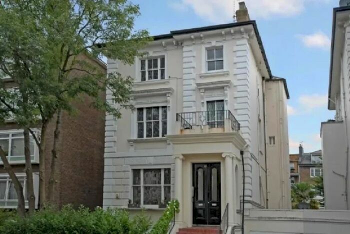 Studio To Rent In Buckland Crescent, London, NW3