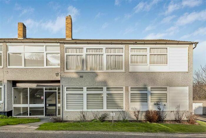 2 Bedroom Flat To Rent In Cedar Mount, Mottingham Lane, London, SE9