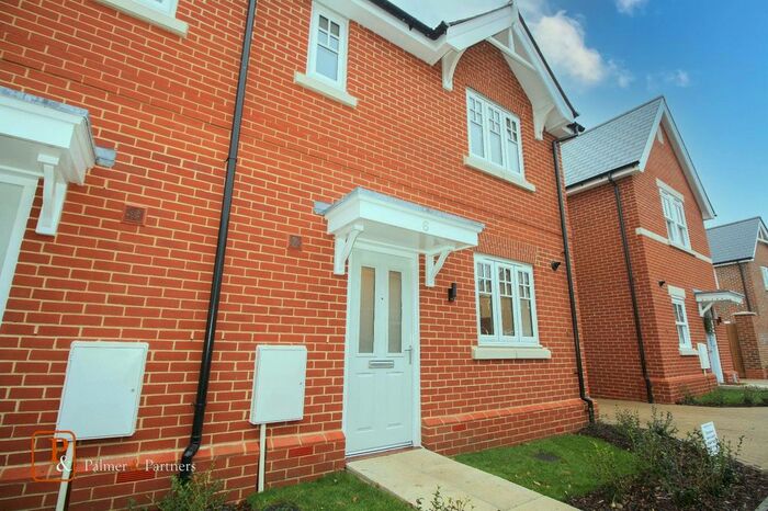 3 Bedroom Semi-Detached House To Rent In Sapphire Crescent, Colchester, Essex CO4
