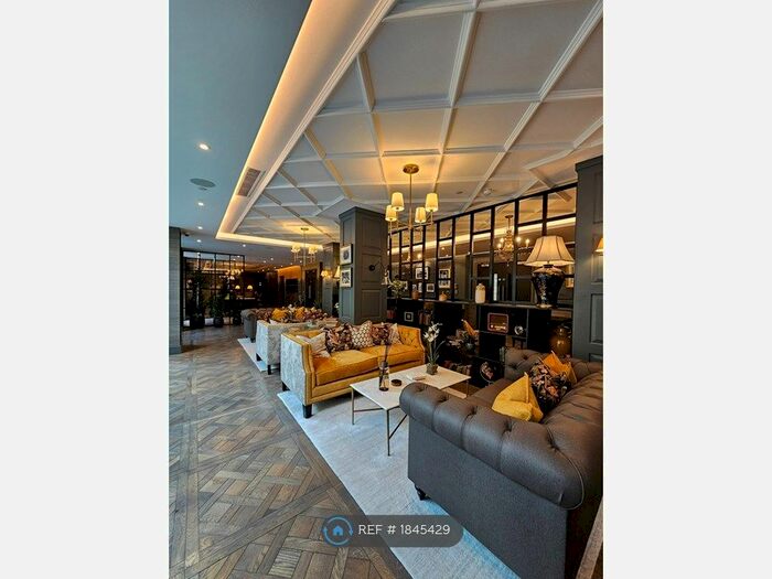 1 Bedroom Flat To Rent In Brigade Mews, London, SE1