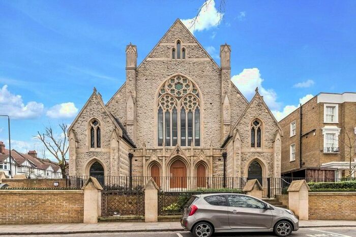 2 Bedroom Flat To Rent In Highgate Road, London, NW5