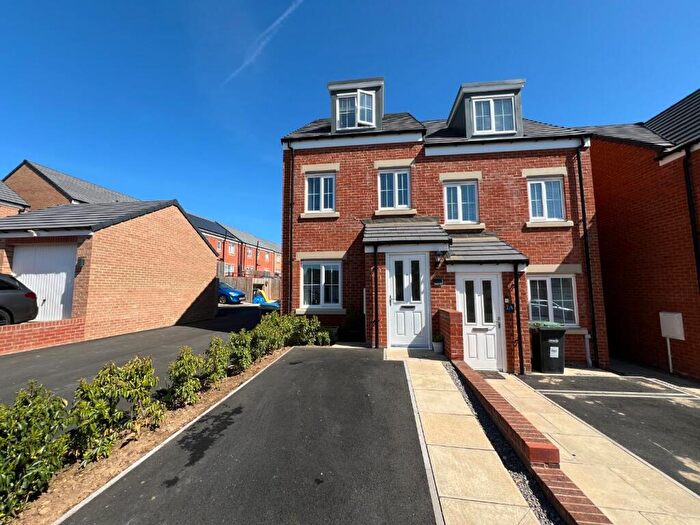 3 Bedroom Semi-Detached House For Sale In Gresley Drive, Shildon, DL4