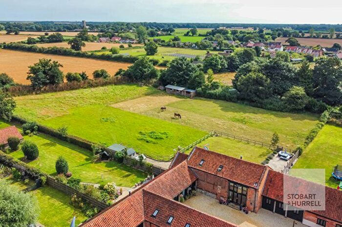 4 Bedroom Barn Conversion For Sale In Brightmere Barn, Brightmere Road, Hickling, Norfolk, NR12