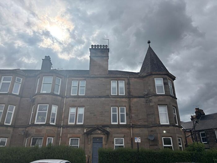3 Bedroom Flat To Rent In Wallace Street, Stirling, FK8