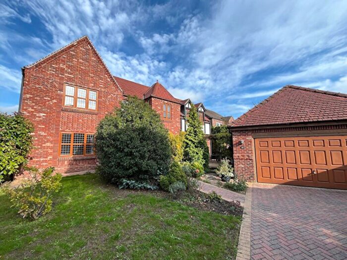 5 Bedroom Detached House For Sale In Kensington Place, Bessacarr, Doncaster, DN4