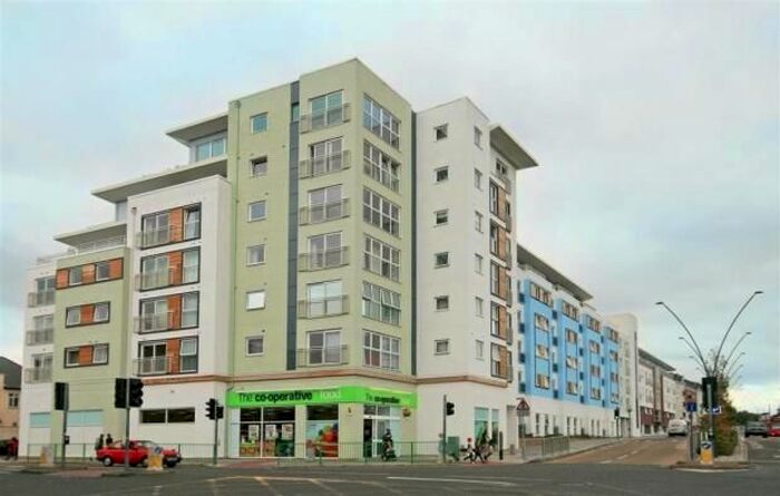 2 Bedroom Flat To Rent In Station Approach, Epsom, KT19