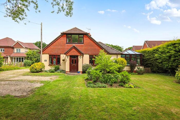 4 Bedroom Chalet For Sale In Two Mile Ash Road, Barns Green, RH13
