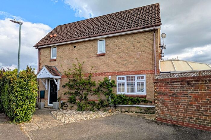 3 Bedroom End Of Terrace House For Sale In Pochard Way, Great Notley, CM77