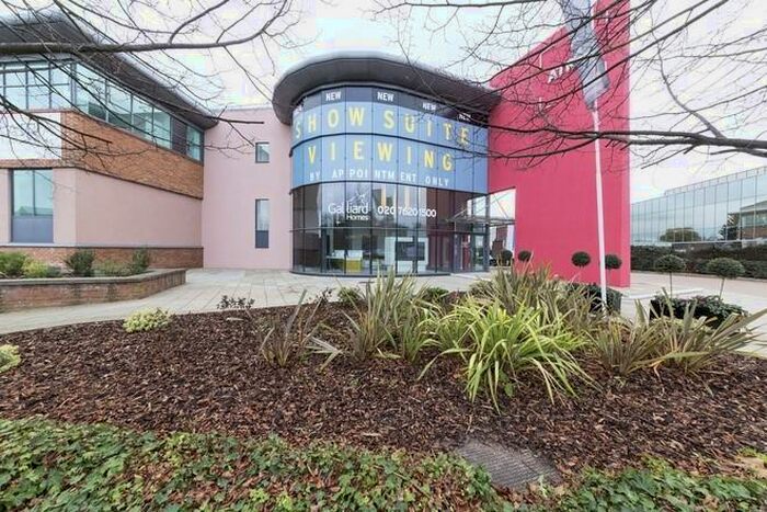 1 Bedroom Apartment To Rent In Bath Road, Slough, SL1