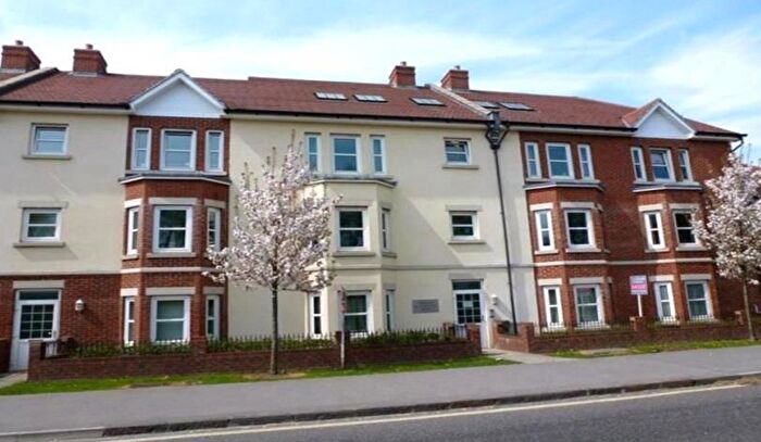2 Bedroom Flat To Rent In Southampton Road, Eastleigh, SO50