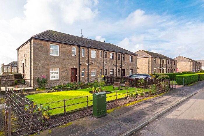 2 Bedroom Flat For Sale In Ivanhoe Place, Dundee., DD4