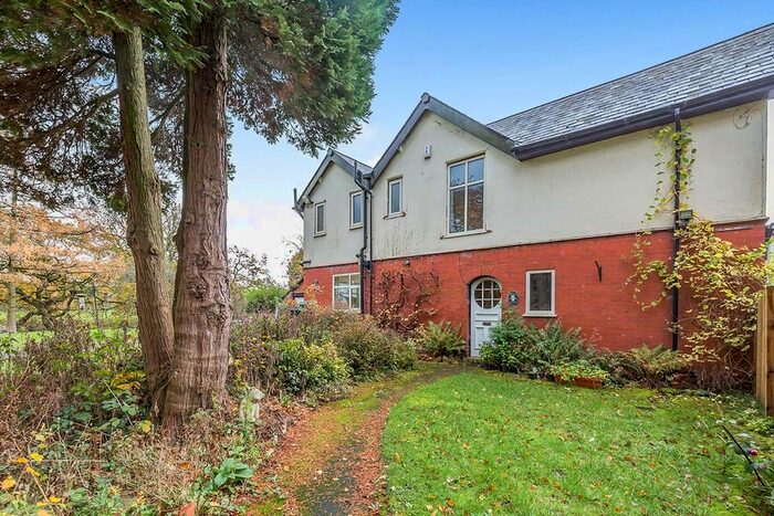 4 Bedroom Detached House For Sale In Quaker Brook Lane, Hoghton, Preston PR5