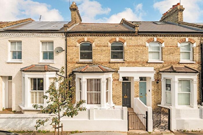 1 Bedroom Flat For Sale In Prothero Road, Fulham, SW6