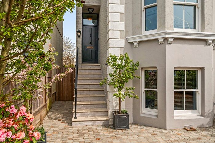 4 Bedroom Semi-detached House For Sale In Stone Street, Tunbridge Wells, TN1